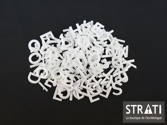 Letters, 24 mm, 133 pieces