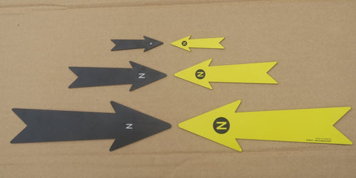 Set of 3 north arrows Black/Yellow